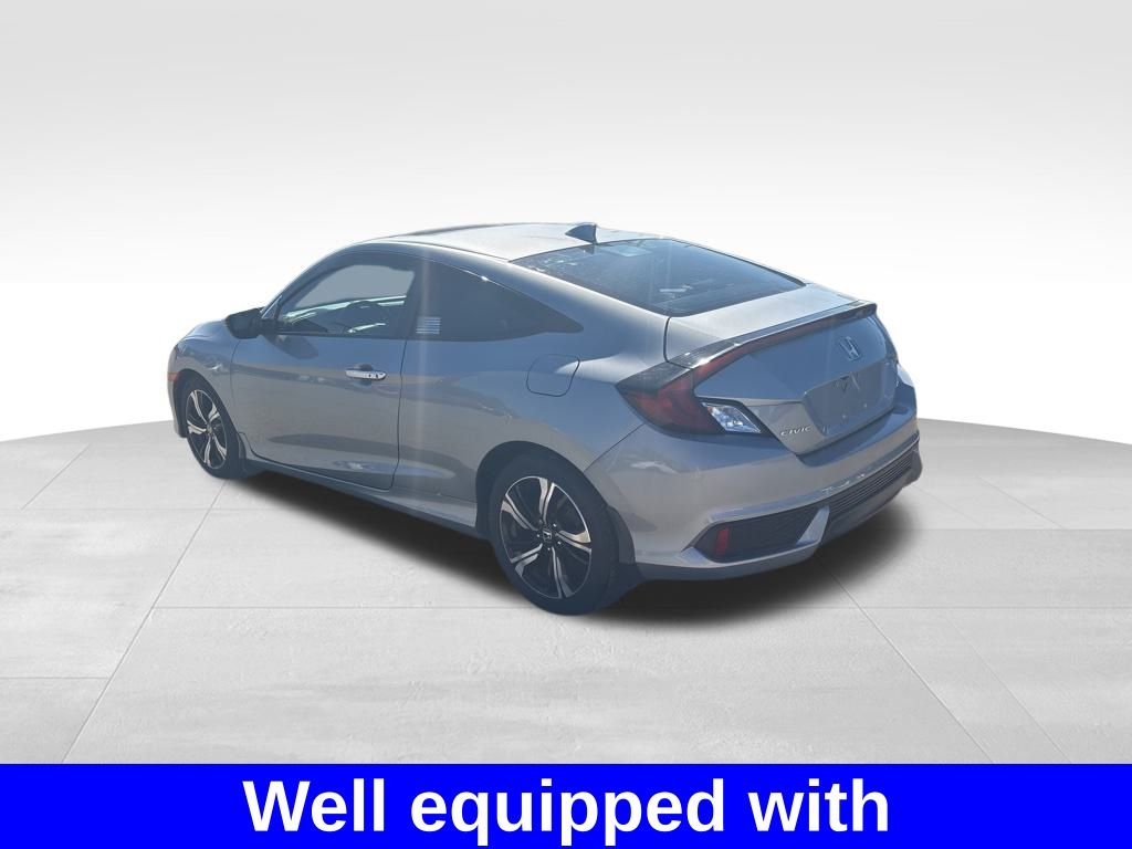 2016 Honda Civic Touring photo 3