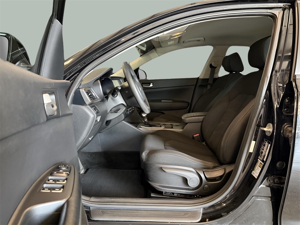 2018 Kia Optima LX photo 15