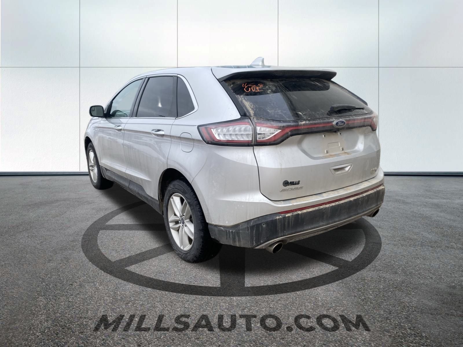2018 Ford Edge SEL photo 4
