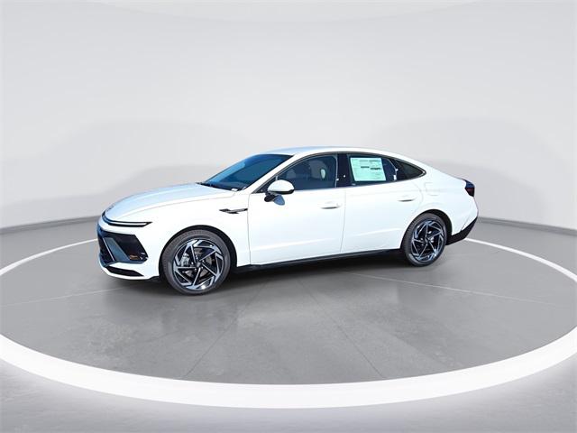 2026 Hyundai Sonata SEL Sport photo 4