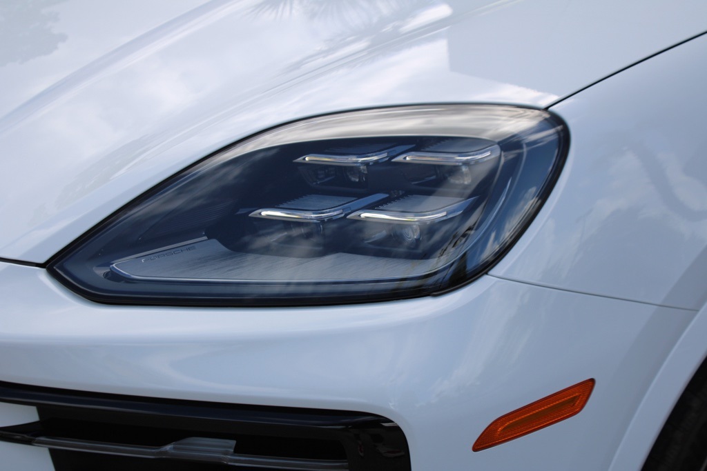 2024 Porsche Cayenne Coupe S photo 12
