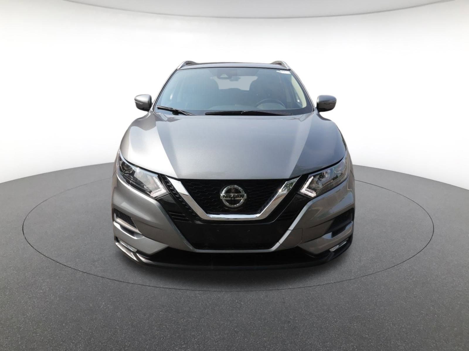 2022 Nissan Rogue Sport SV photo 2