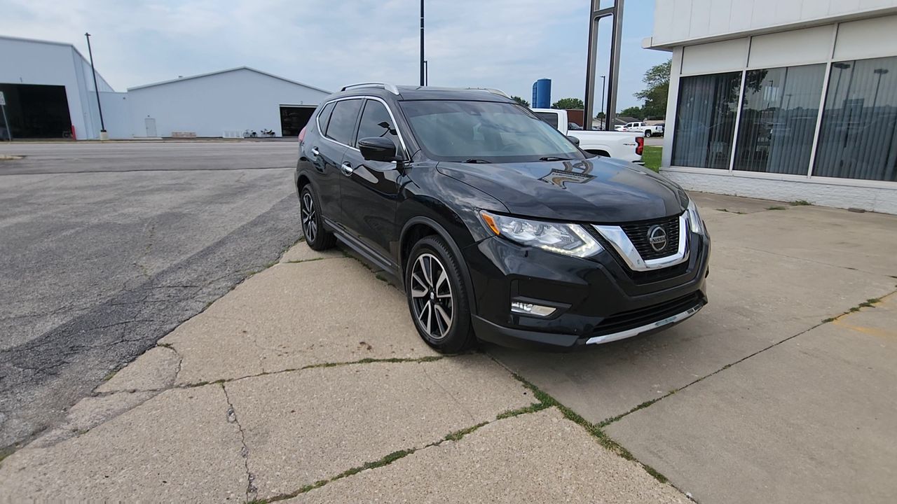 2019 Nissan Rogue SL photo 2