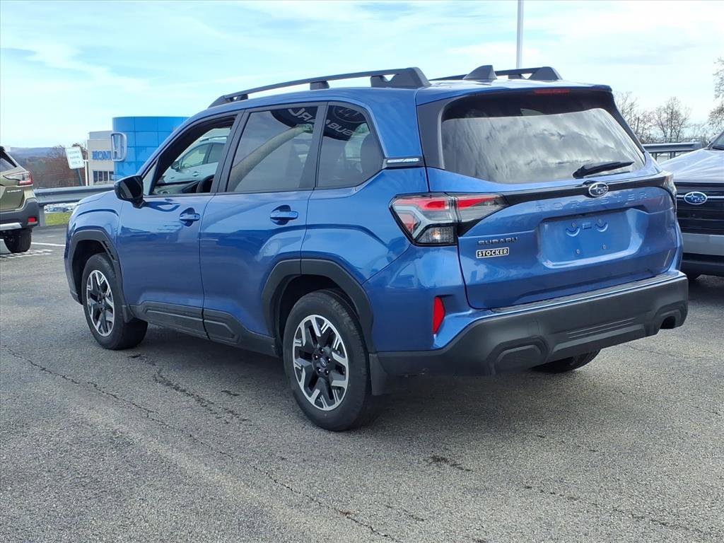 2026 Subaru Forester Premium photo 3