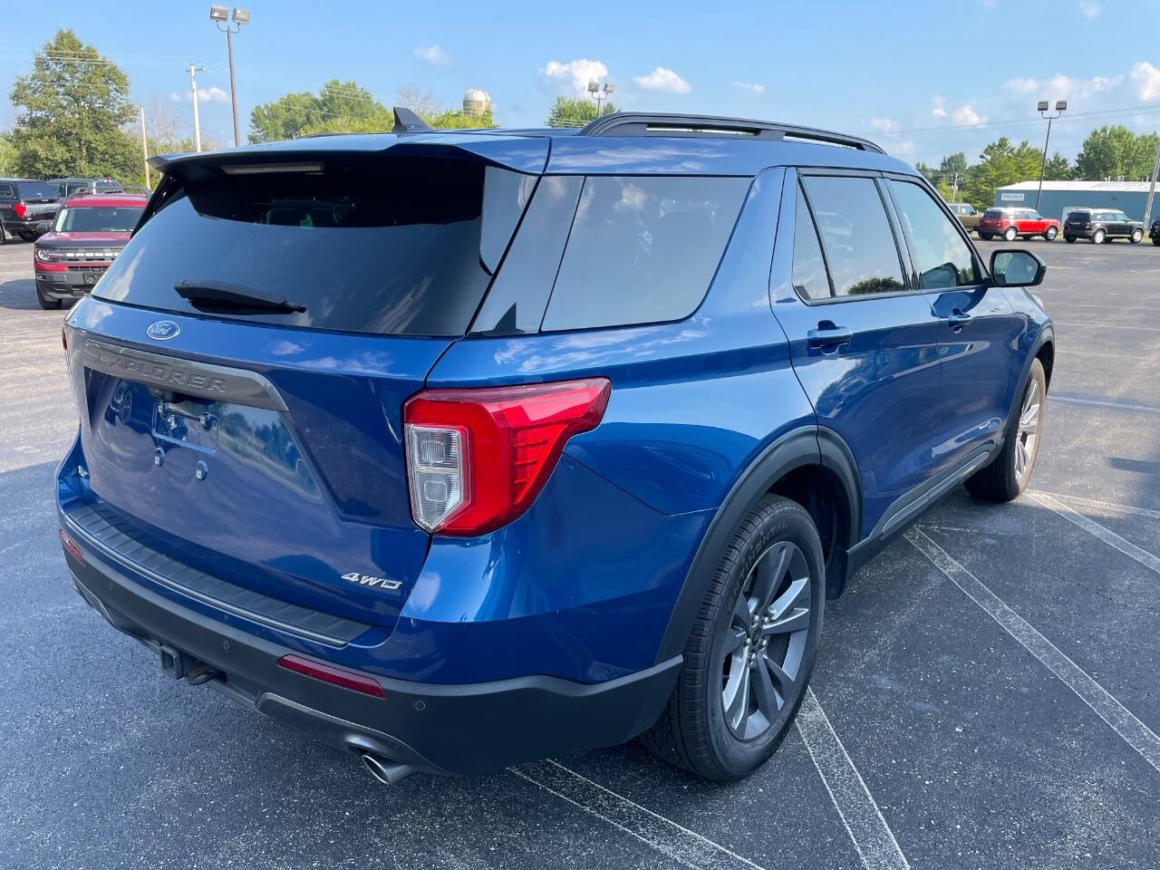 2022 Ford Explorer XLT photo 3