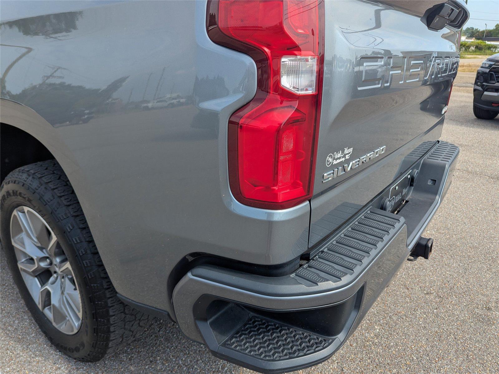 2021 Chevrolet Silverado 1500 RST photo 11