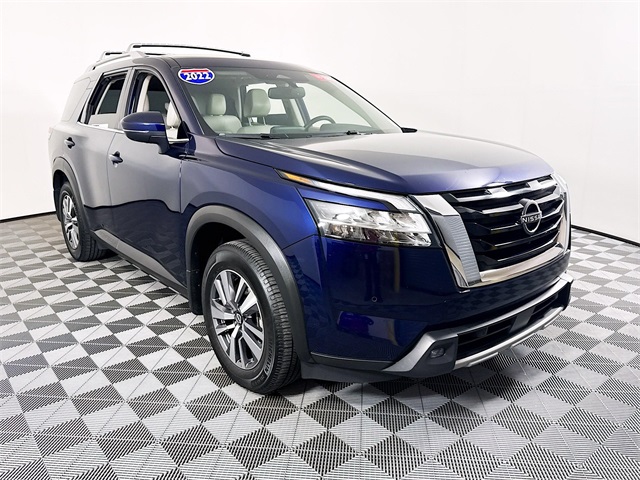 2022 Nissan Pathfinder SL