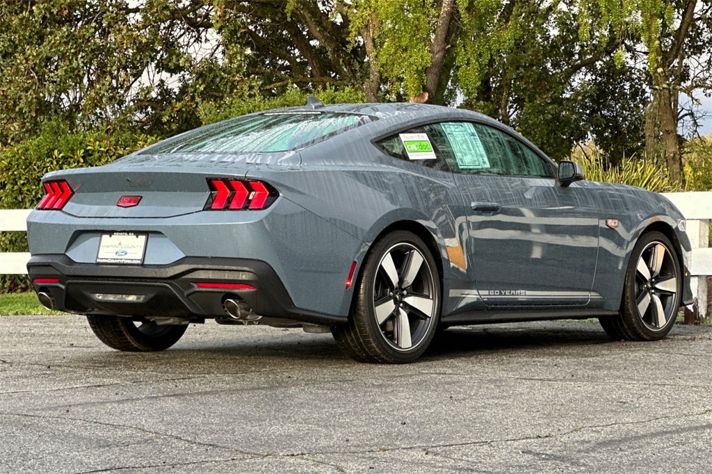 2025 Ford Mustang GT Premium photo 4