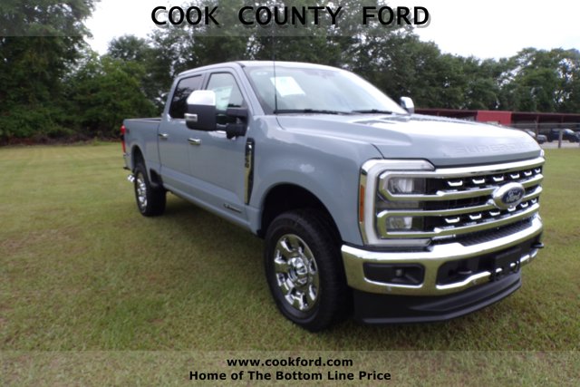 2025 Ford F-250 Super Duty Lariat's photo