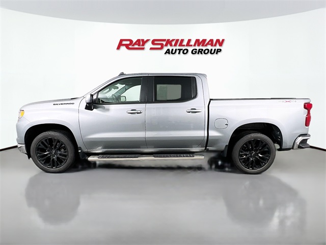 2023 Chevrolet Silverado 1500 LT photo 4