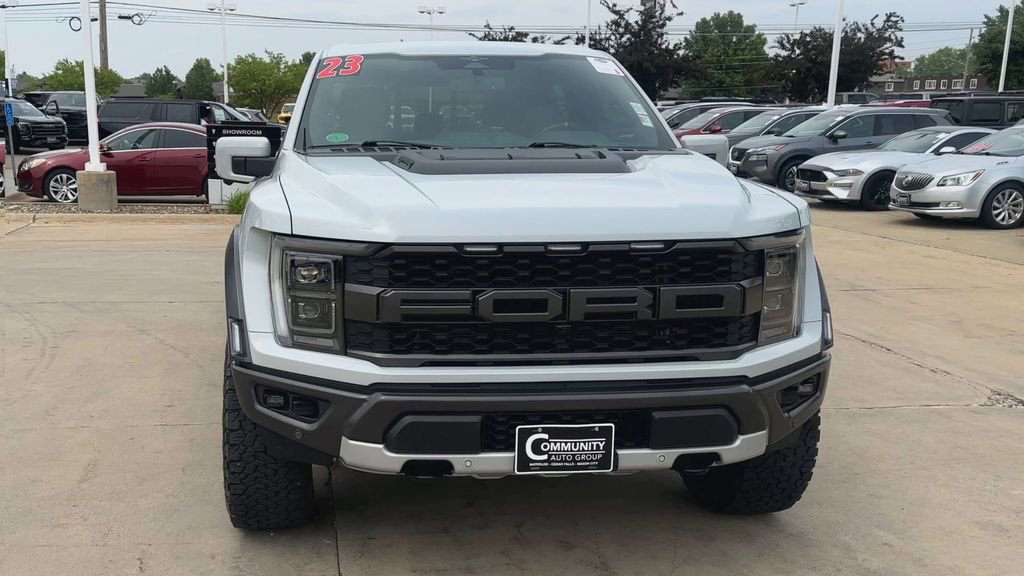 2023 Ford F-150 Raptor photo 3