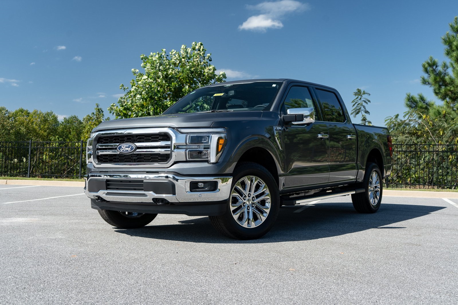 2025 Ford F-150 Lariat's photo