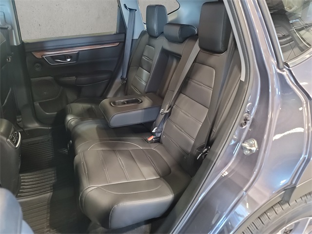 2020 Honda CR-V Touring photo 18