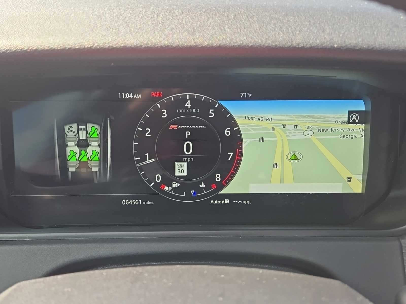 2018 Land Rover Range Rover Velar SE photo 4