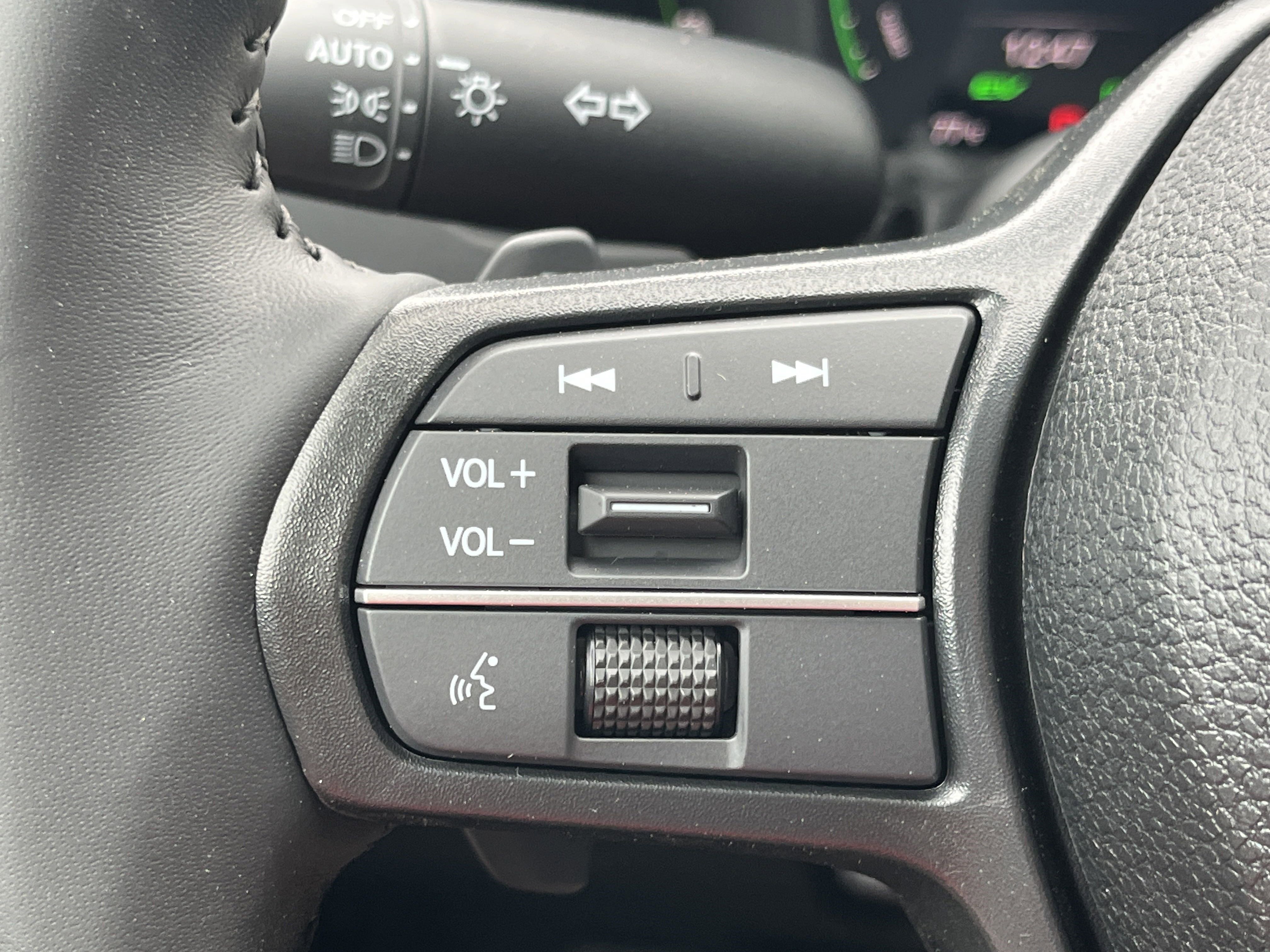 2025 Honda Accord Hybrid EX-L photo 13