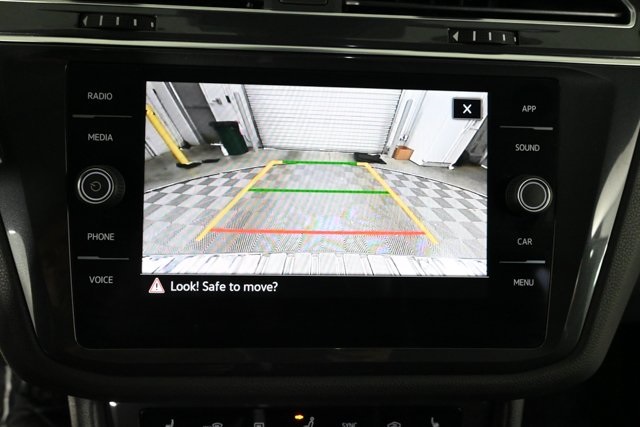 2022 Volkswagen Tiguan SE photo 4