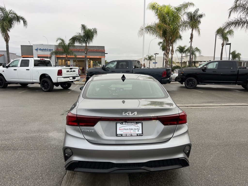 2024 Kia Forte LXS photo 4