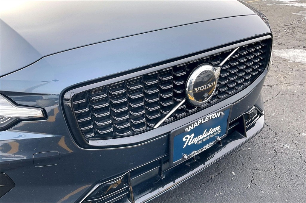 2024 VOLVO S60 - Image 28