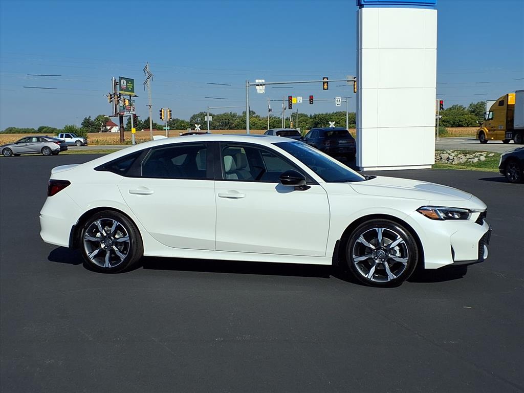 2026 Honda Civic Hybrid Sport Touring photo 2