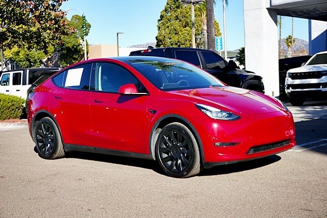 Used 2023 Red Tesla Long Range image 5