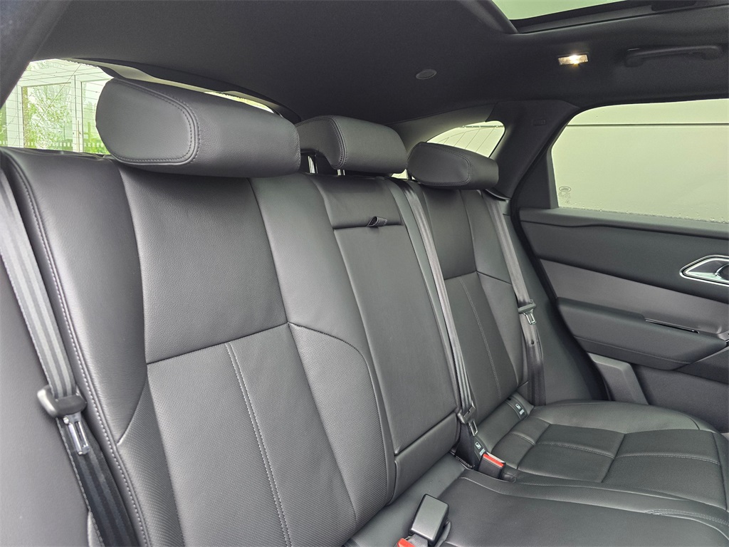 2026 Land Rover Range Rover Velar S photo 27