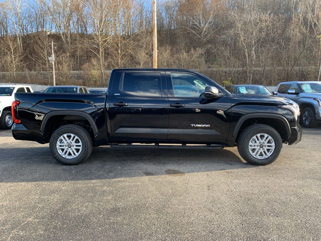 2026 Toyota Tundra SR5 CrewMax photo 2
