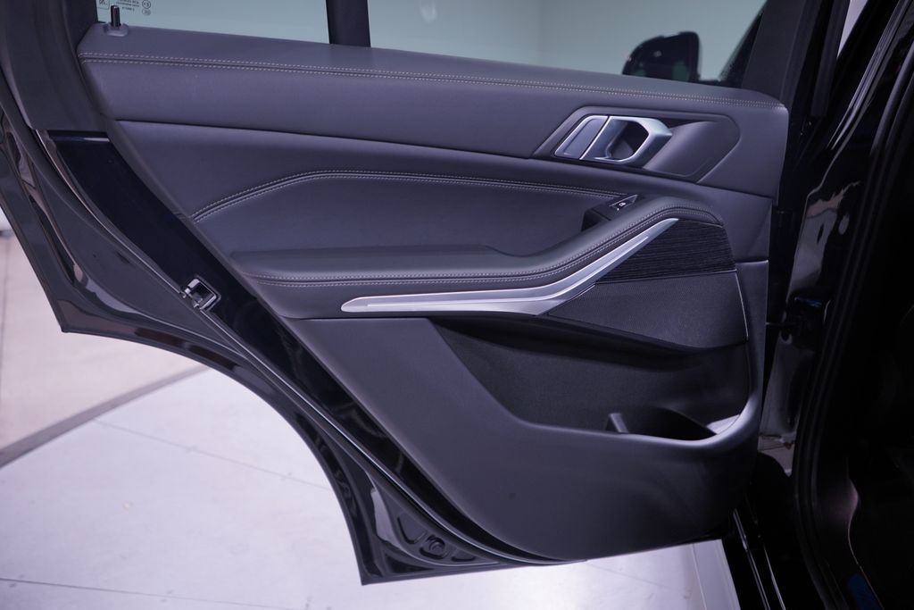 2025 Bmw X5 xDrive50e photo 15