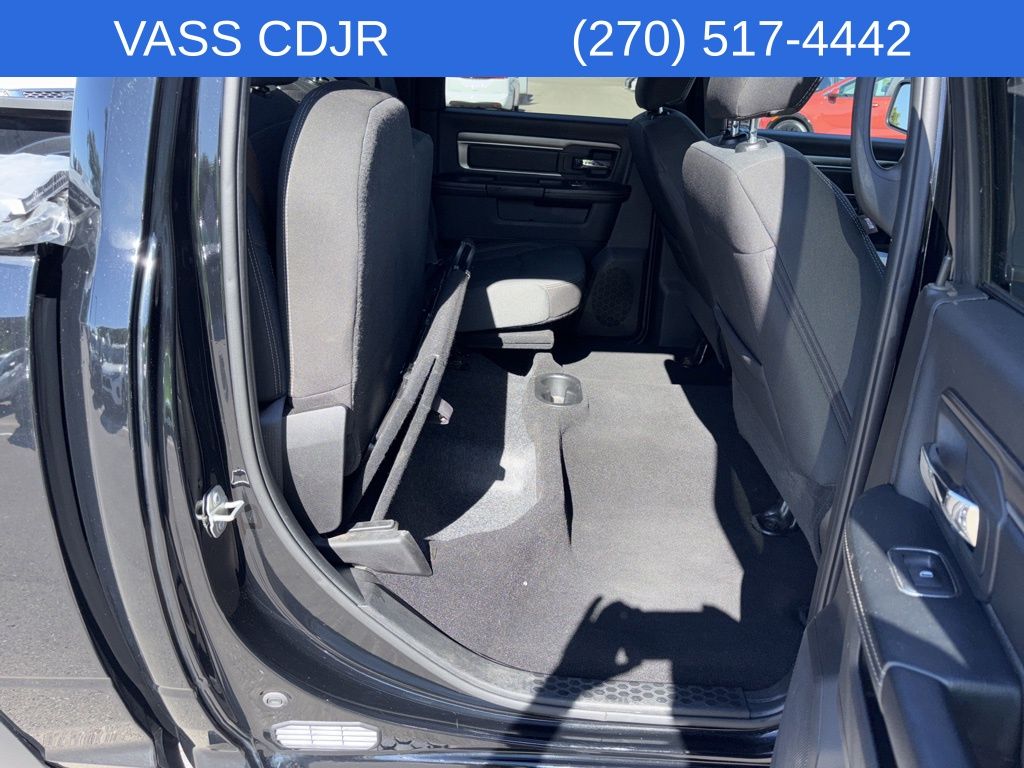 2023 Ram 1500 SLT photo 27