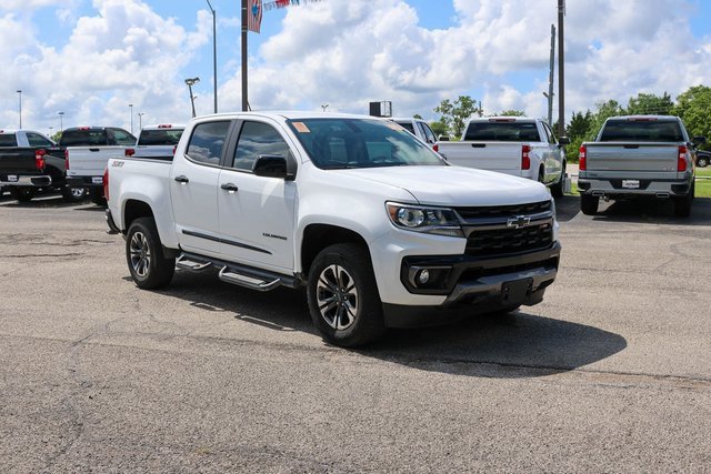 Used 2022 Summit White Chevrolet Z71 image 1