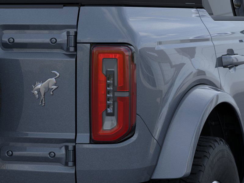 2025 Ford Bronco Outer Banks photo 19