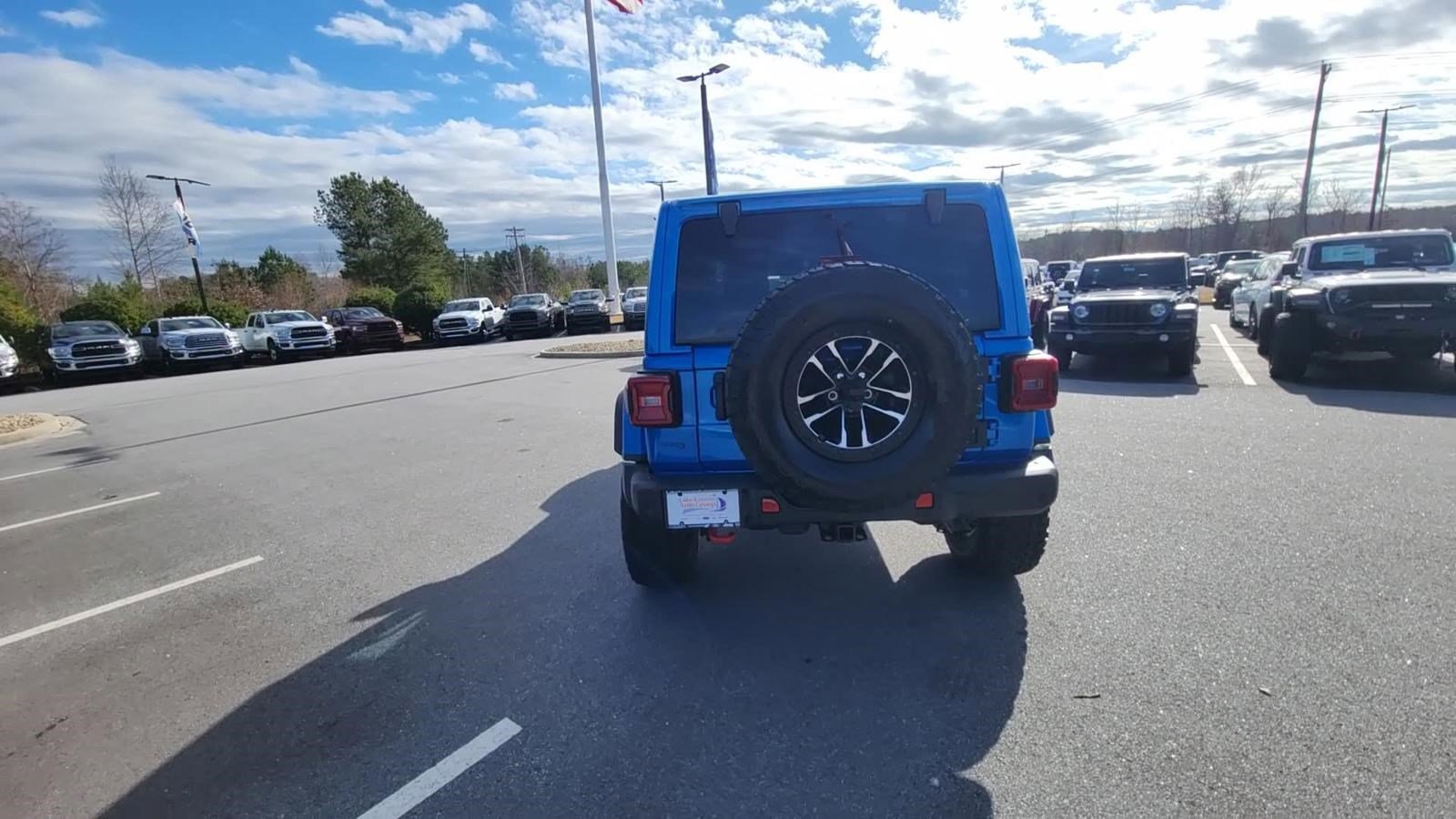 2025 Jeep Wrangler Rubicon X photo 8