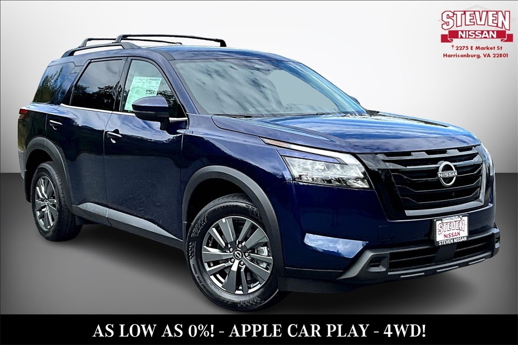 2025 Nissan Pathfinder SV's photo