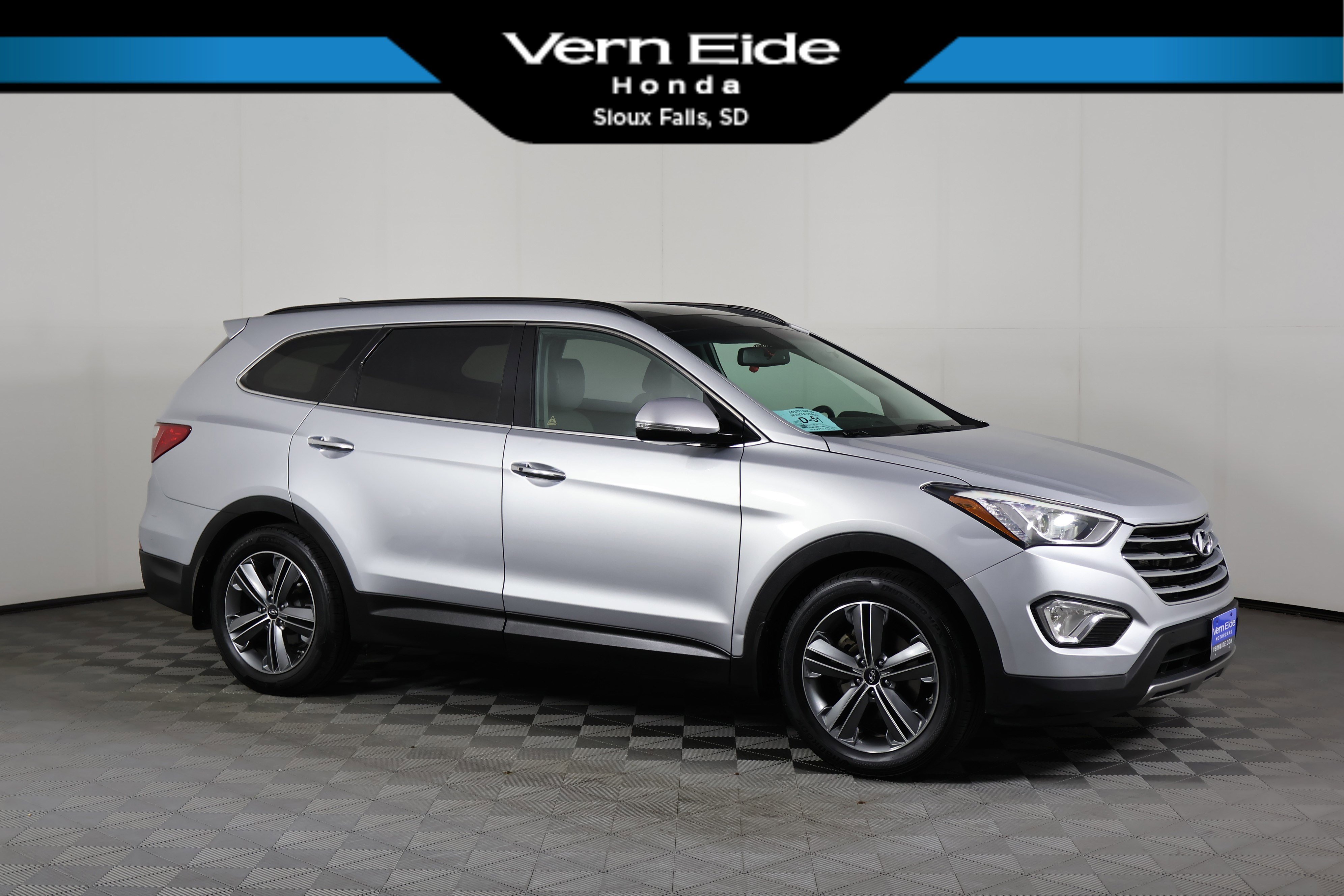 2016 Hyundai Santa Fe SE