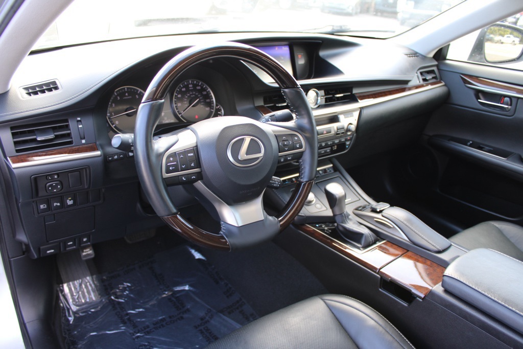 2018 Lexus ES 350 photo 4