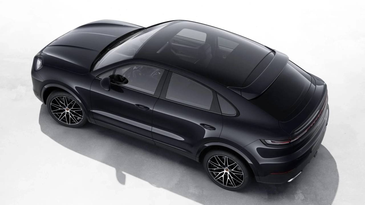 2026 Porsche Cayenne Coupe photo 4