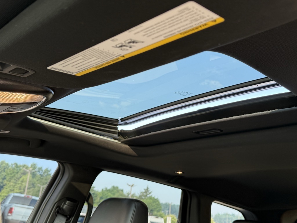 2021 Jeep Grand Cherokee Anniversary Edition photo 21