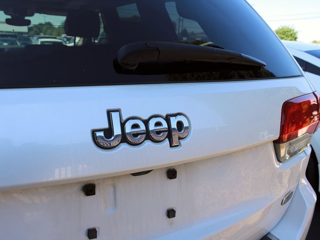 2017 Jeep Grand Cherokee Overland photo 8