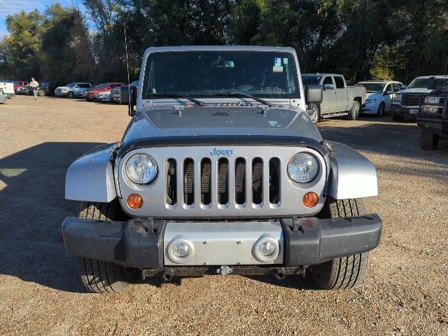 2013 Jeep Wrangler Unlimited Sahara photo 3