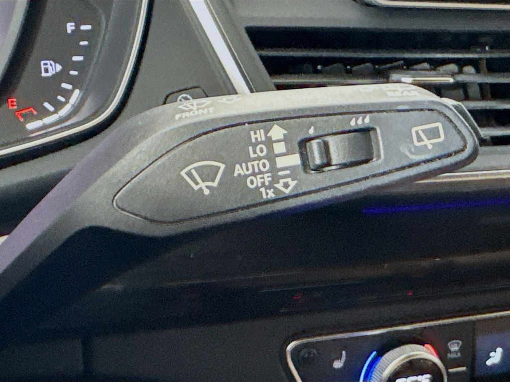 2018 Audi Q5 2.0T Prestige Premium photo 12