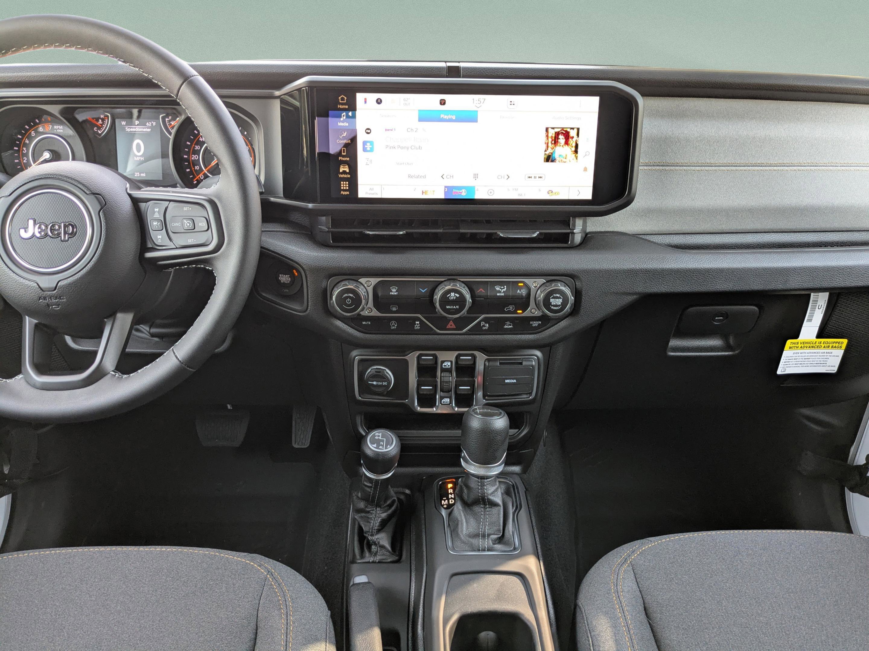 2025 Jeep Gladiator Sport S photo 11