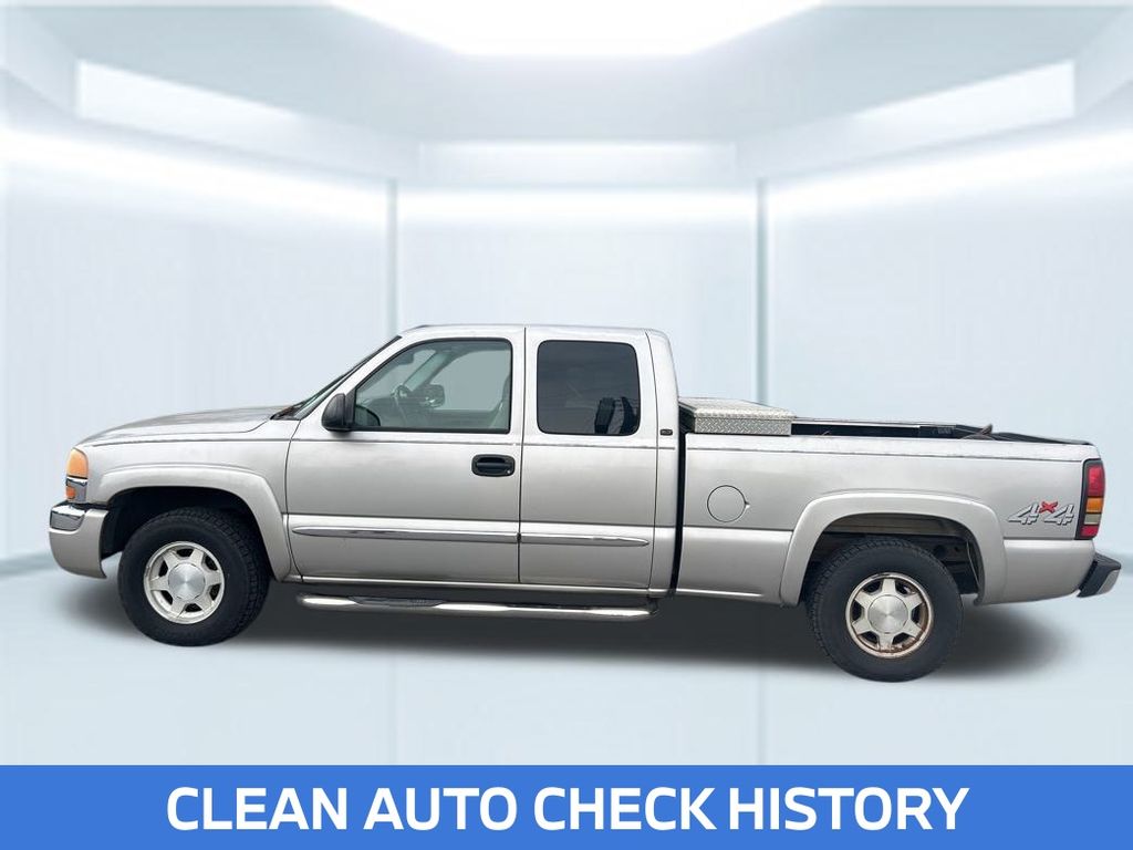 2004 Gmc Sierra 1500 SLT photo 2