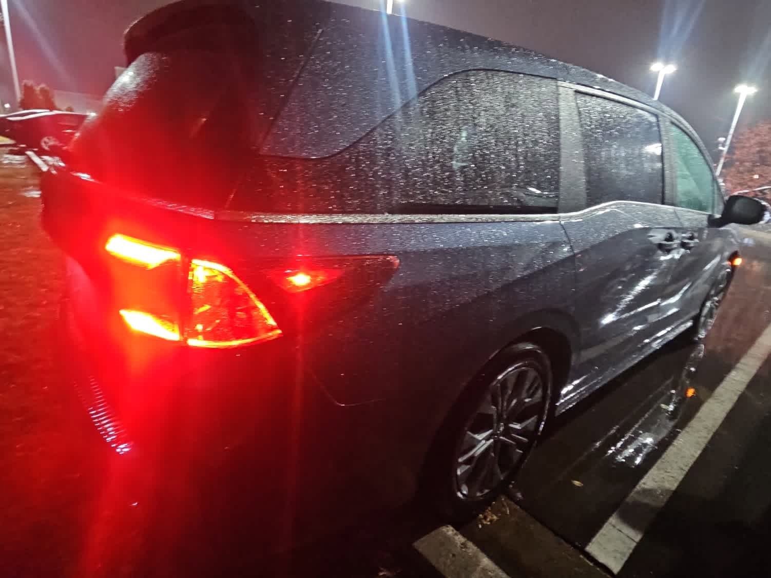 2026 Honda Odyssey Touring photo 3