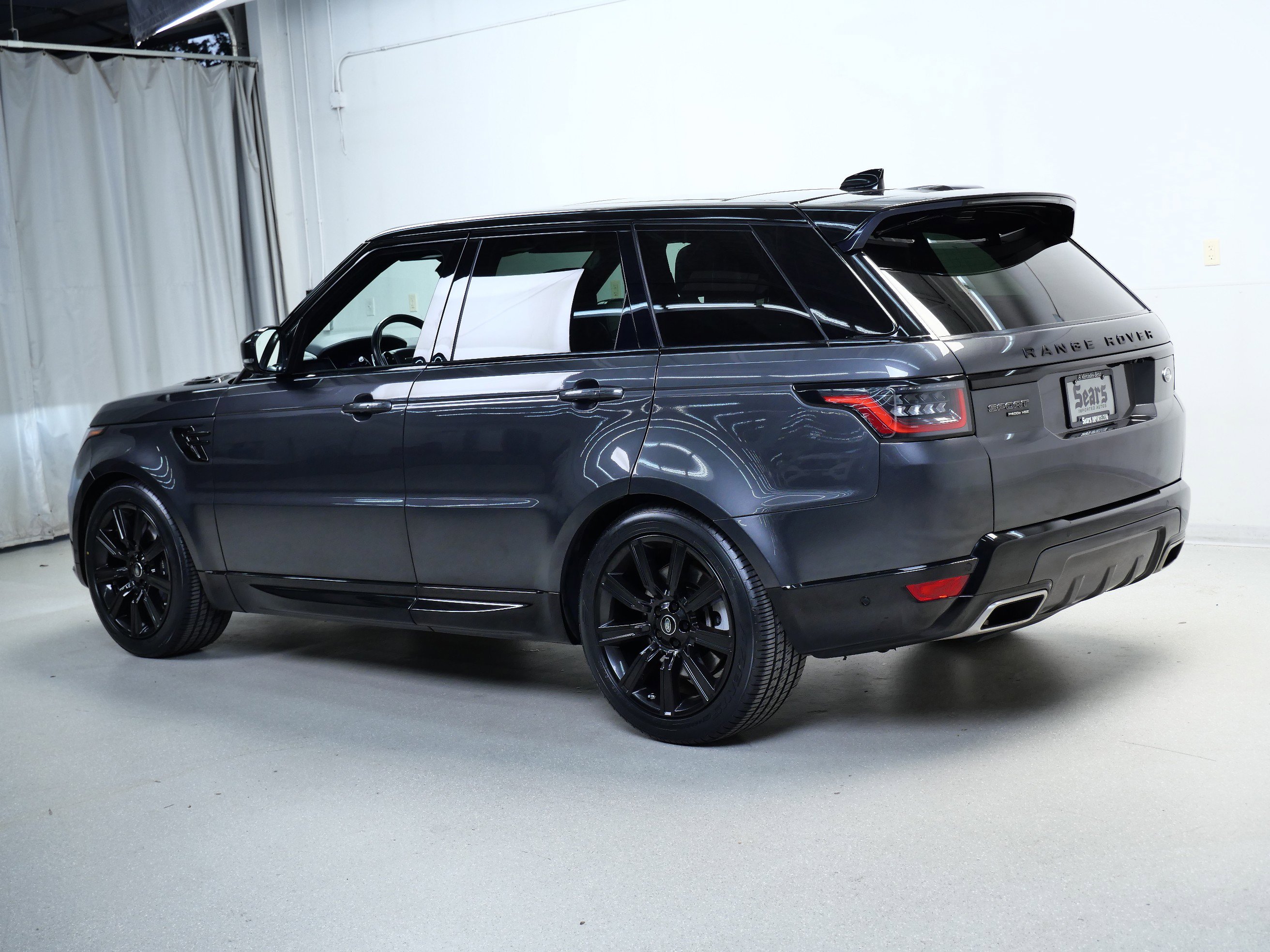 2021 Land Rover Range Rover Sport HSE Silver Edition photo 9