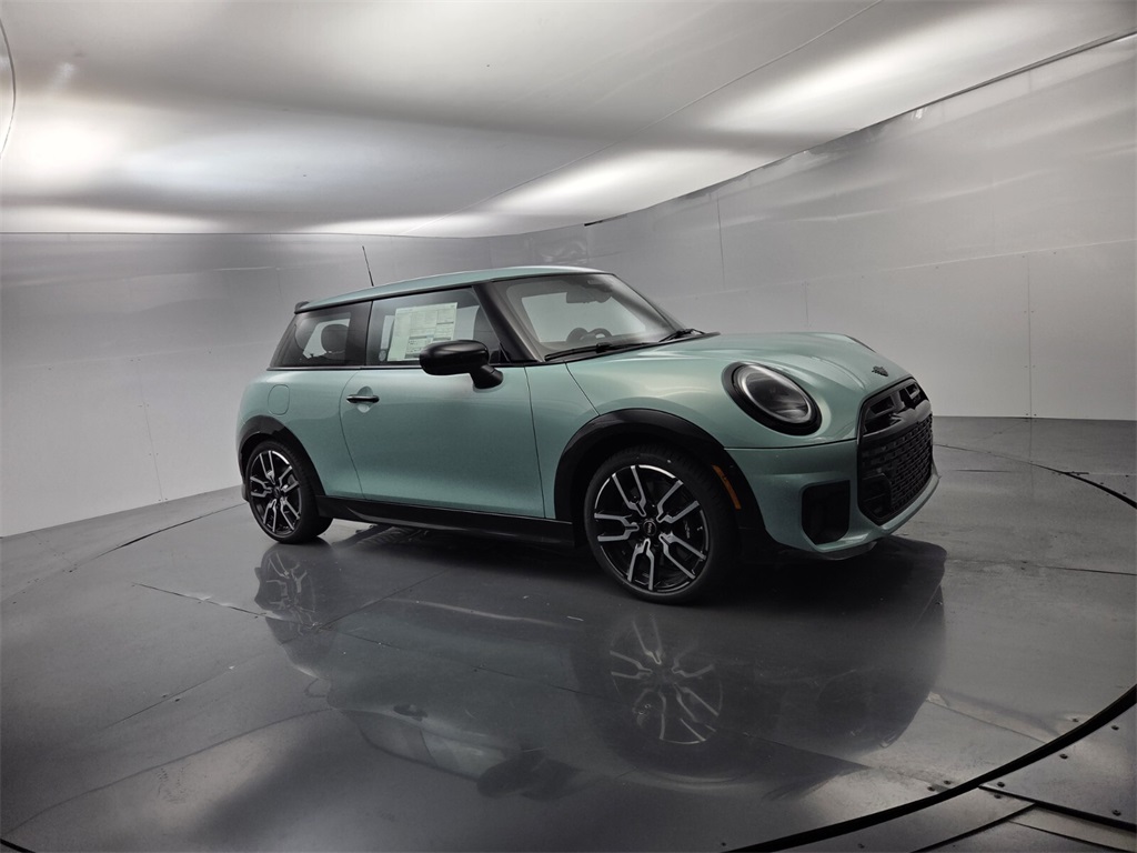 2026 MINI Hardtop 2 Door S's photo