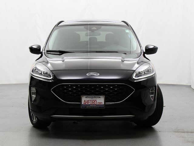 2021 Ford Escape Titanium photo 4