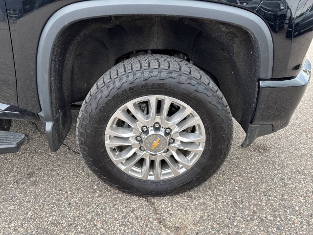 Used 2021 Chevrolet Silverado 2500HD High Country with VIN 1GC4YREYXMF167692 for sale in Shakopee, Minnesota