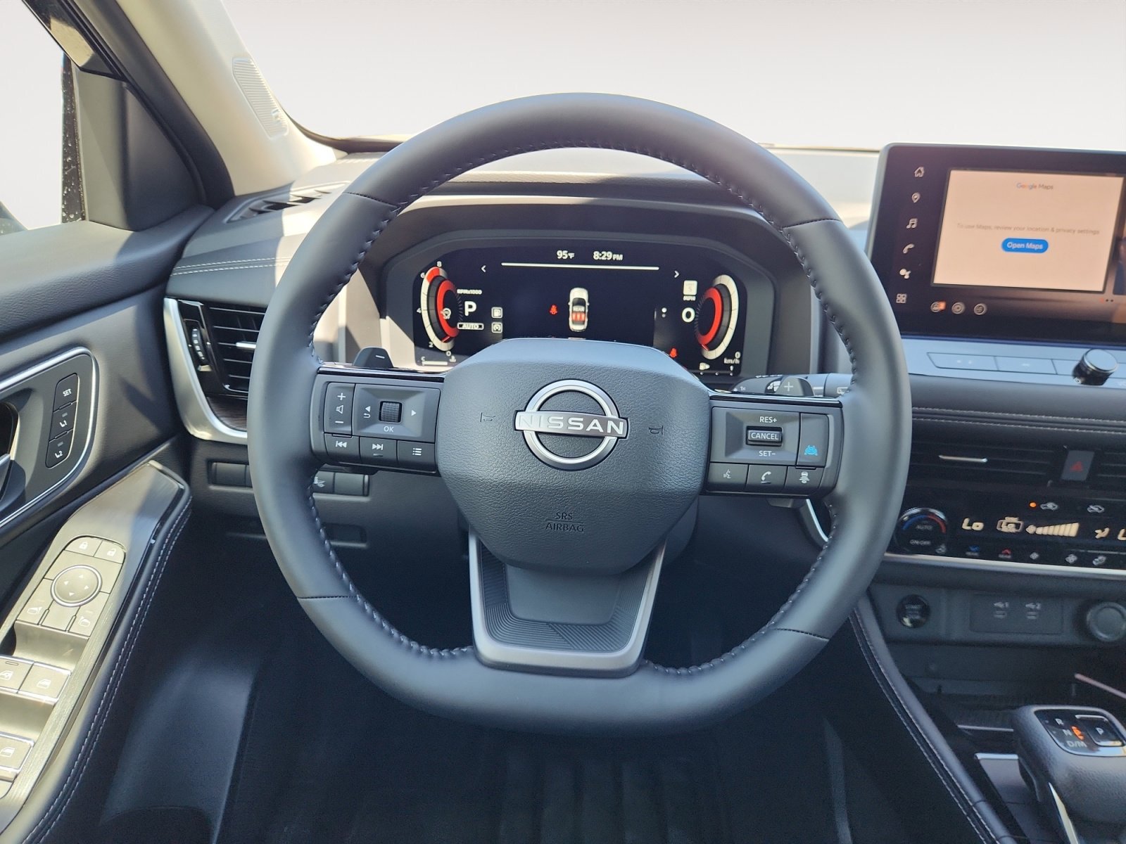 2025 Nissan Rogue Platinum photo 12