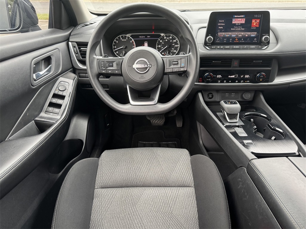 2024 Nissan Rogue SV photo 13