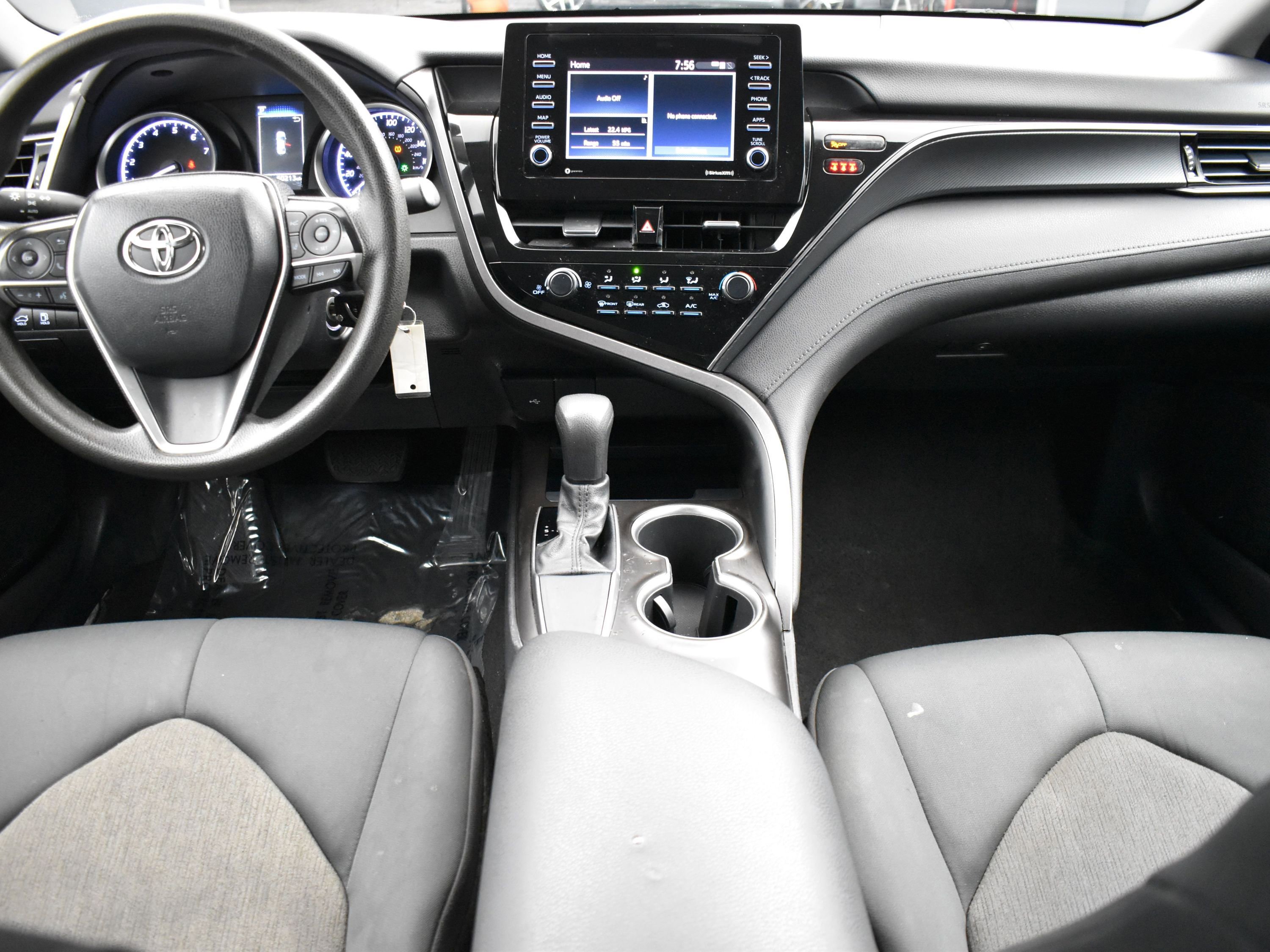 2021 Toyota Camry LE photo 17