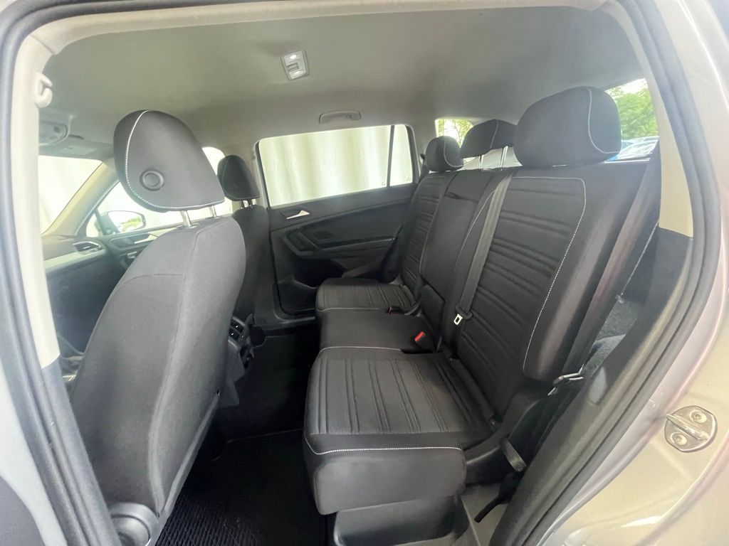 2022 Volkswagen Tiguan S photo 22